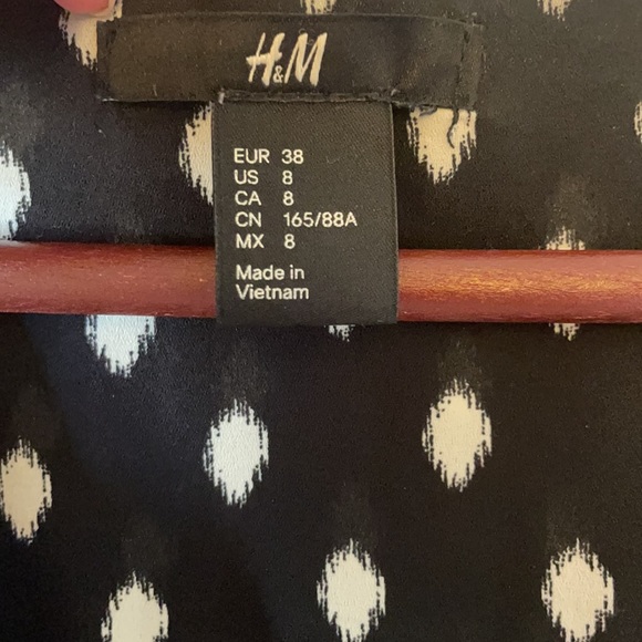 H&M Polka Dot Button Front Dress - Picture 3 of 4